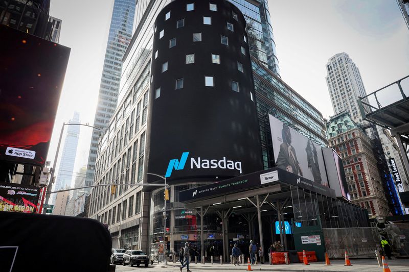 © Reuters. The Nasdaq Market site is seen on the day that shares of Truth Social and Trump Media & Technology Group start trading under the ticker