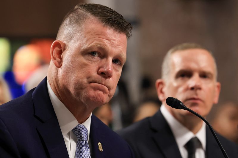 © Reuters. Acting Director of the U.S. Secret Service, Ronald L. Rowe, Jr. appears before a Senate Judiciary Committee hearing on the attempted assassination of Republican presidential nominee and former U.S. President Donald Trump, on Capitol Hill in Washington, U.S., July 30, 2024. REUTERS/Kevin Mohatt